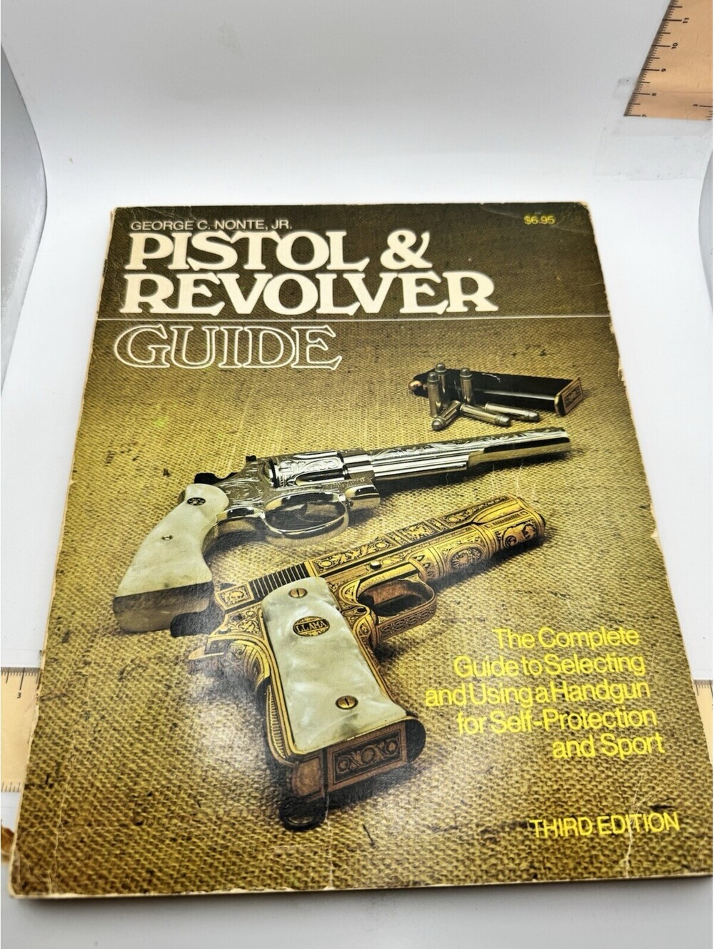 PISTOL & REVOLVER GUIDE, GEORGE NONTE, JR.,1977, 3RD EDITION PB